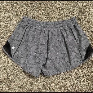 Lululemon Seawheeze Hotty Hot Shorts